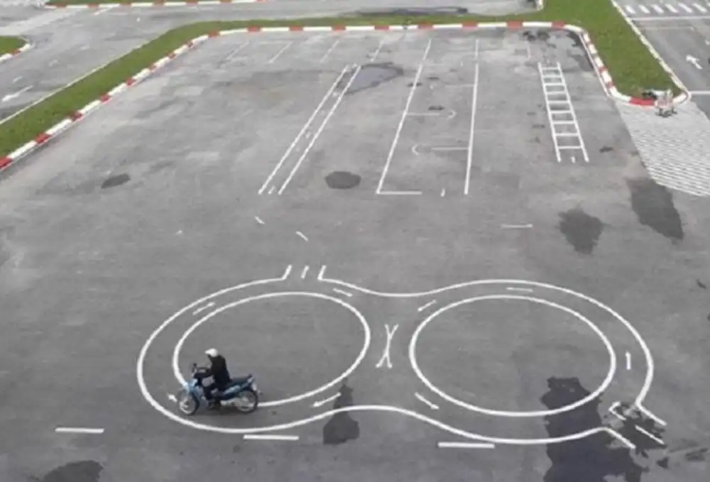 Học và Thi Bằng Lái Xe Máy A A1 tại Dĩ An - Chỉ 700K 2 Học và Thi Bằng Lái Xe Máy A A1 tại Dĩ An